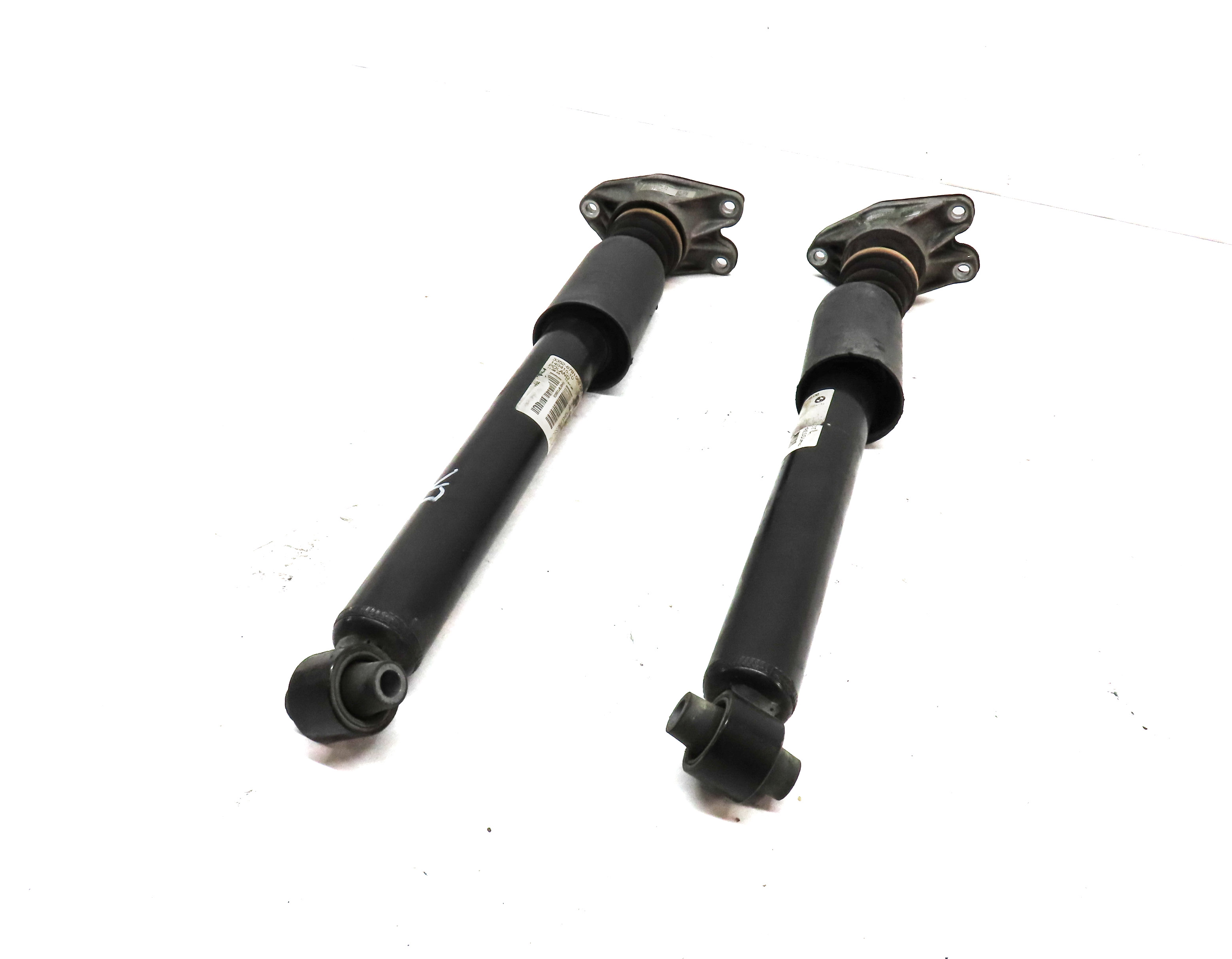 2014 BMW 328D (F30) RWD REAR LEFT & RIGHT STANDARD SUSPENSION SHOCK STRUT SET/2 — exact item pictured